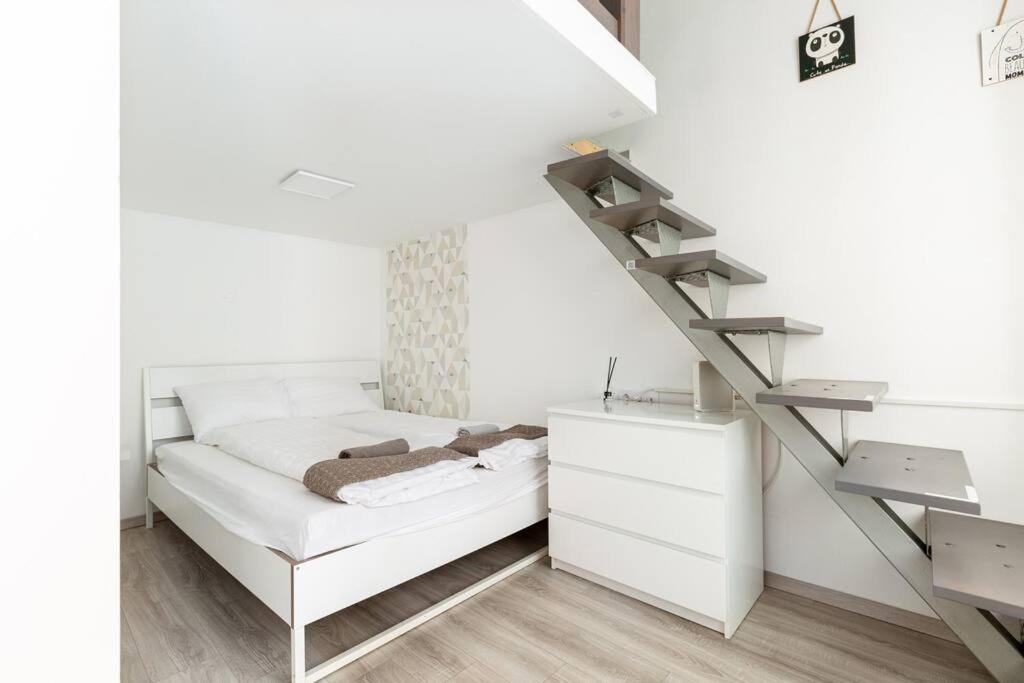 K5 Kis Apartment Βουδαπέστη Εξωτερικό φωτογραφία